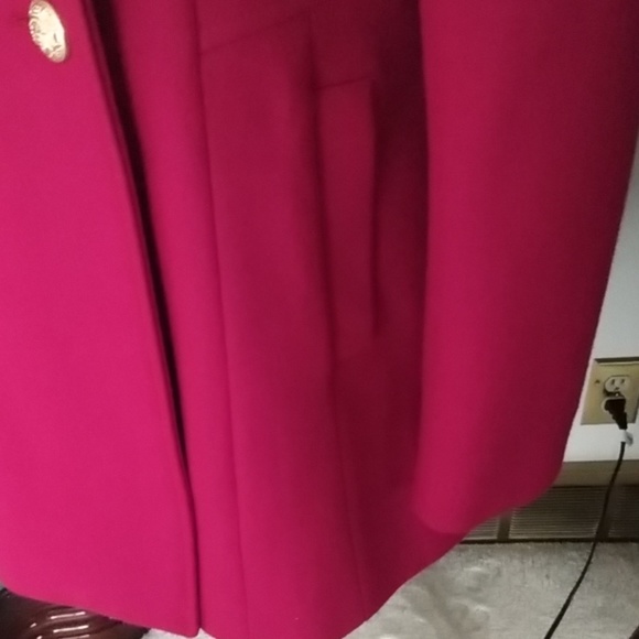 Coat - Picture 6 of 8